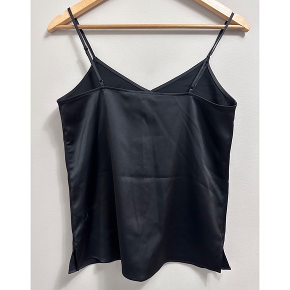 UNIQLO Black Camisole Tank Size Small - Picture 2 of 4